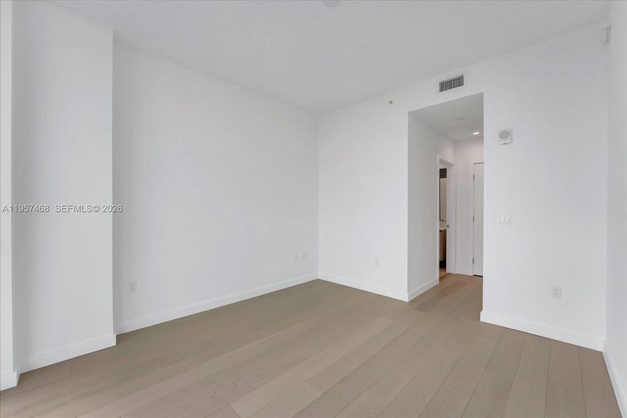 Spacious, unfurnished interior of a new home in , Bay Harbor Islands (Image 20). Spacious, unfurnished interior of a new home in , Bay Harbor Islands (Image 20).