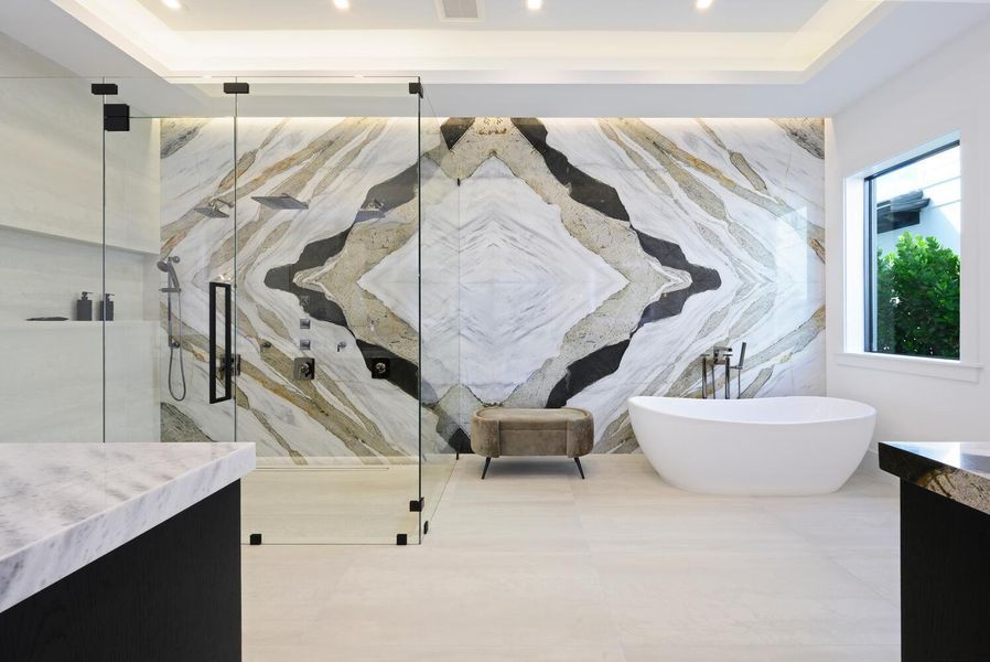 PRIMARY BATHROOM 1ST FLOOR