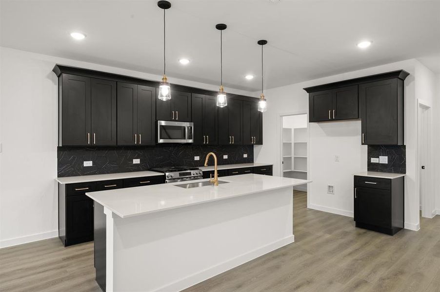 681 Tyronza- Kitchen-2