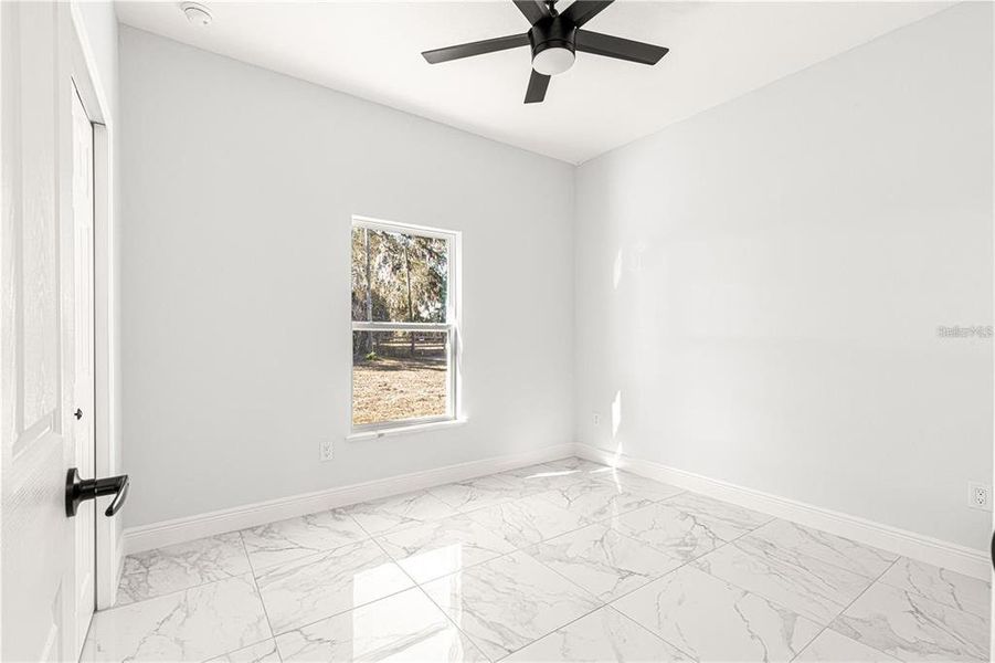 Spacious, unfurnished interior of a new home in , Summerfield (Image 10).