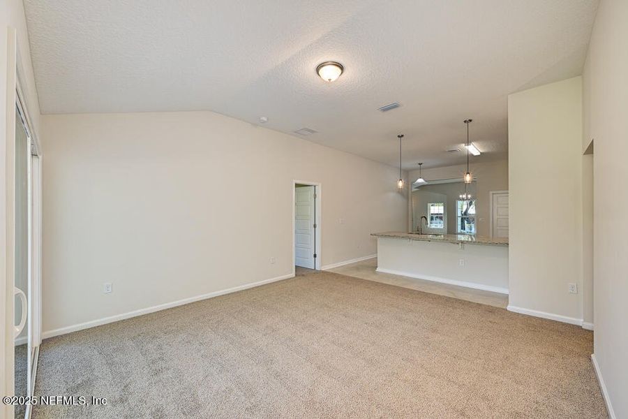 Spacious, unfurnished interior of a new home in , Jacksonville (Image 16).