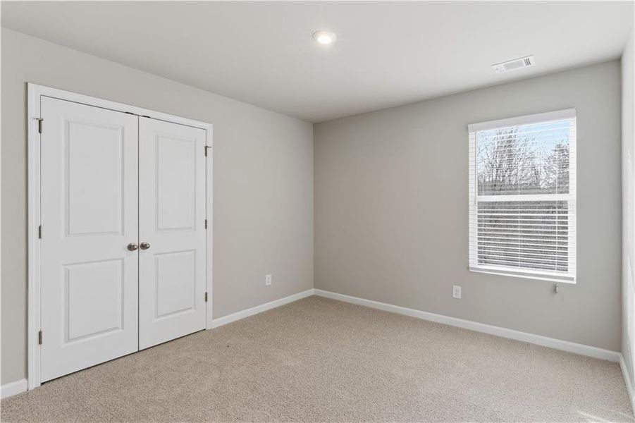 Spacious, unfurnished interior of a new home in The Reserve at Chapel Hill Phase II, Douglasville (Image 17).