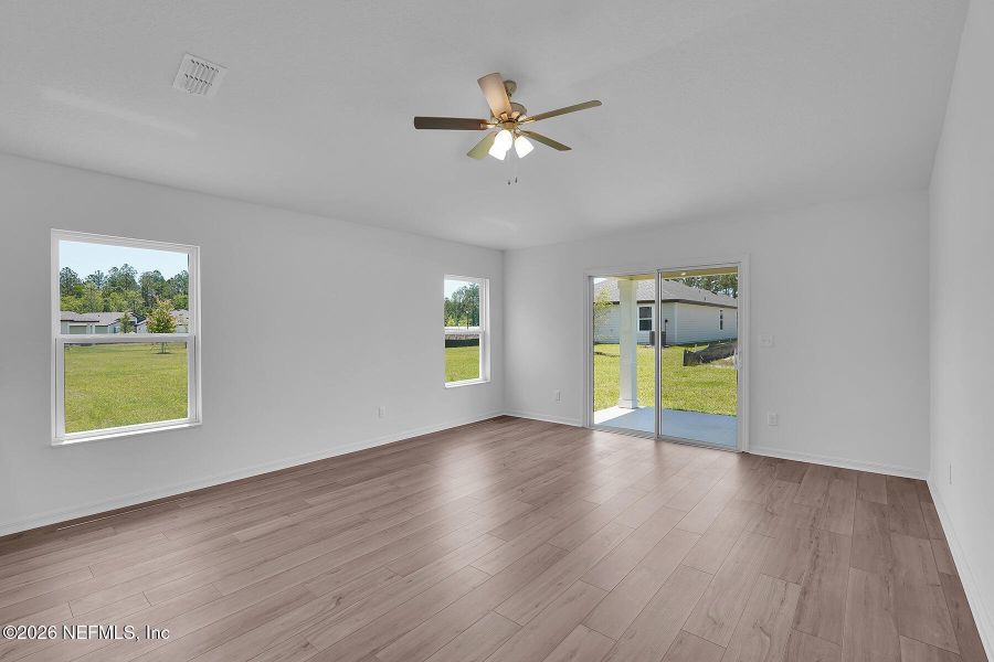 Spacious, unfurnished interior of a new home in Westport Landing, Jacksonville (Image 16).