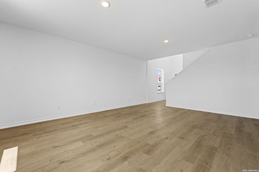 Spacious, unfurnished interior of a new home in Corley Farms, Boerne (Image 9).