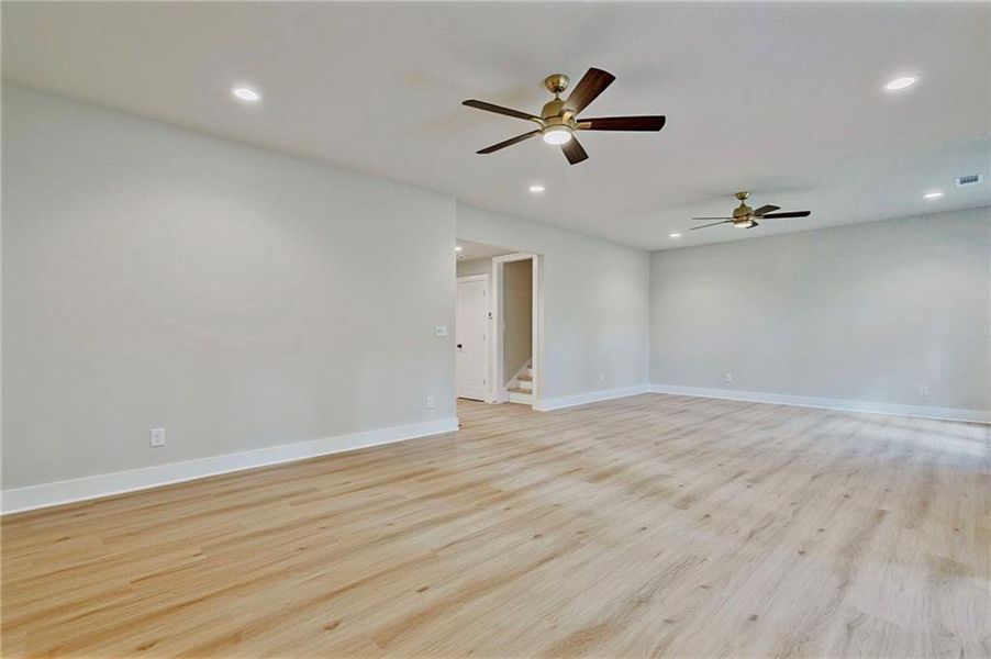 Spacious, unfurnished interior of a new home in , Atlanta (Image 38).