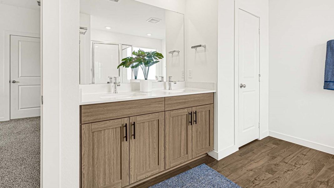 Furnished interior view inside a new home in Tamarron, Fulshear (Image 37).