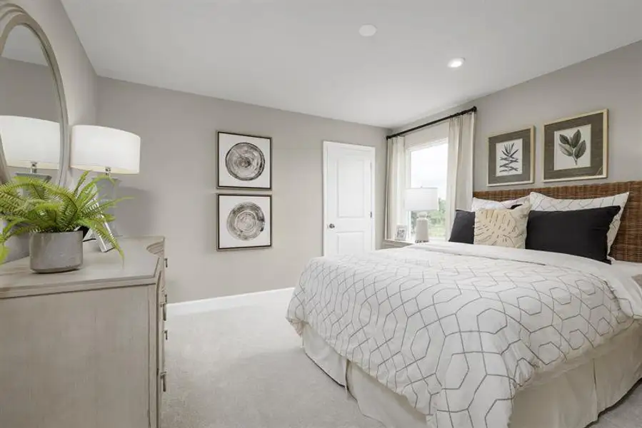 Representative furnished interior of a home built from the Lynn Haven by Ryan Homes in Copperleaf, Ocala (Image 18).