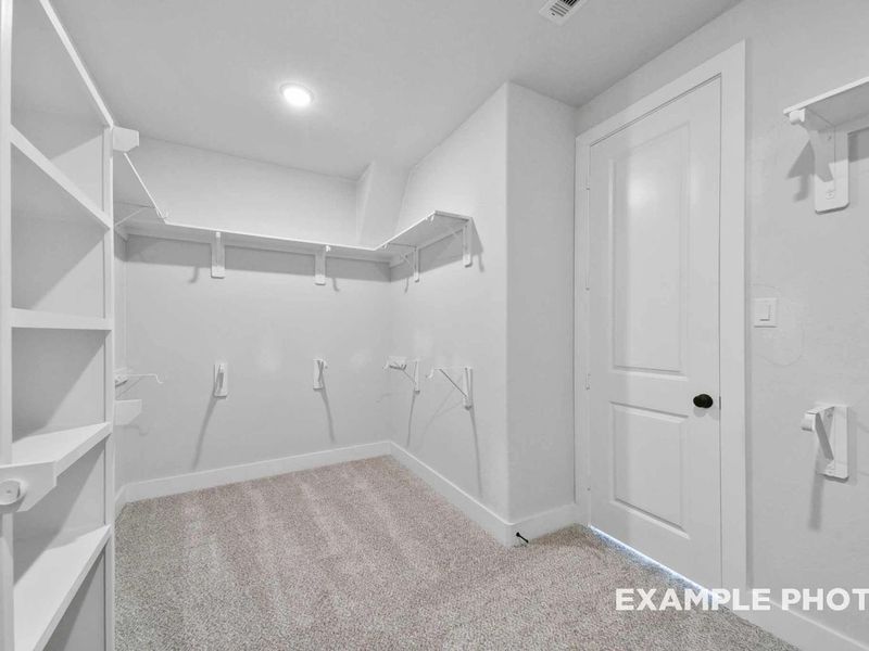 Spacious, unfurnished interior of a new home in Lago Mar, Texas City (Image 23). Spacious, unfurnished interior of a new home in Lago Mar, Texas City (Image 23).