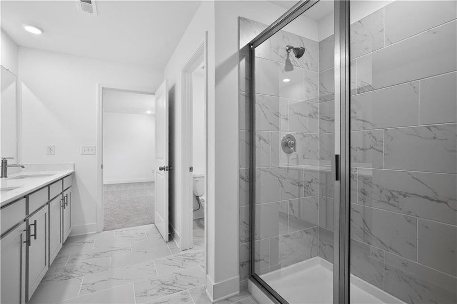 Furnished interior view inside a new home in Shadow Creek, Jackson (Image 10).
