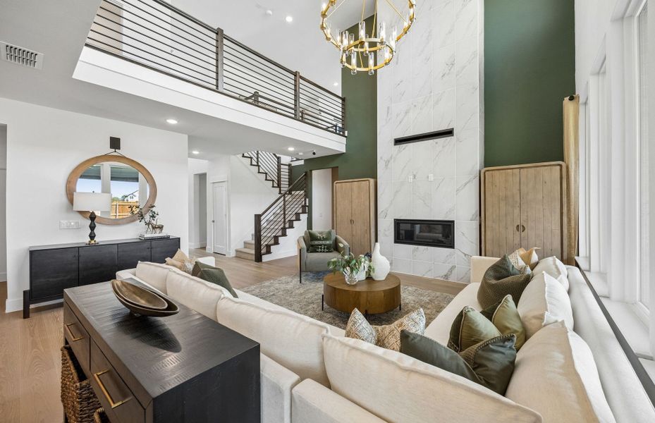 Representative furnished interior of a home built from the Gillett by Pulte Homes in Wellington, Fort Worth (Image 18).