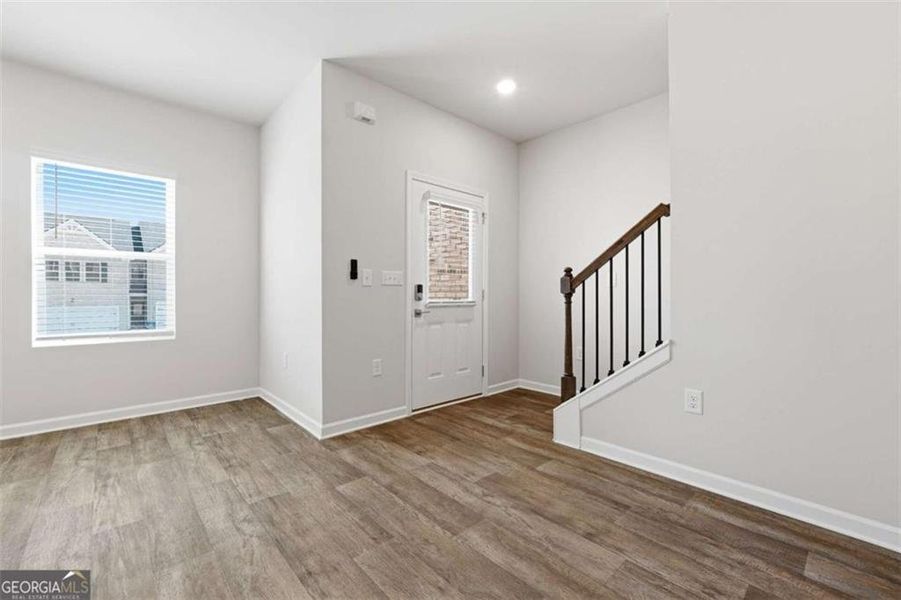 Spacious, unfurnished interior of a new home in Parkway James, Snellville (Image 13). Spacious, unfurnished interior of a new home in Parkway James, Snellville (Image 13).