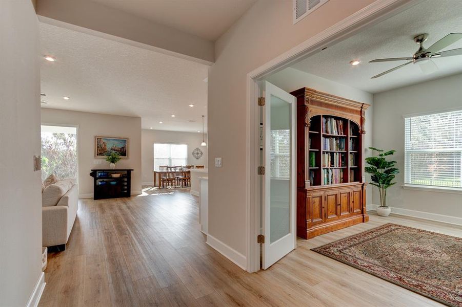 Furnished interior view inside a new home in Copper Creek, New Smyrna Beach (Image 44). Furnished interior view inside a new home in Copper Creek, New Smyrna Beach (Image 44).