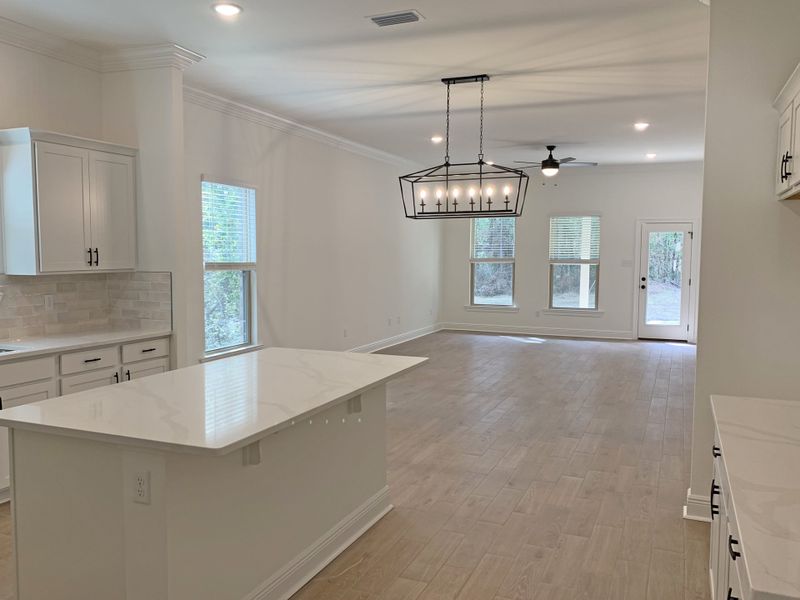 Spacious, unfurnished interior of a new home in Sentinel Ridge, Pace (Image 12).