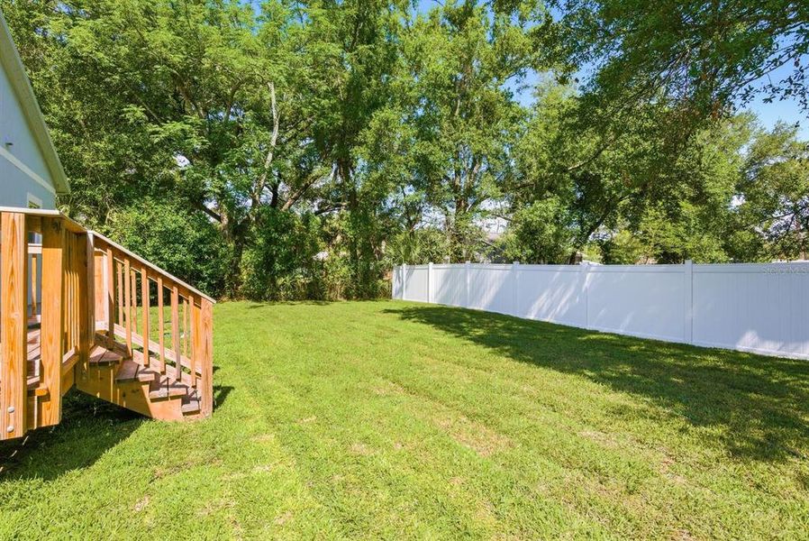 Exterior details and patio area of a home in , Tampa (Image 28).