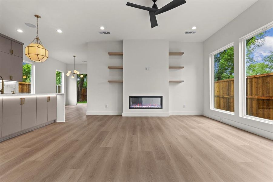 Spacious, unfurnished interior of a new home in , Dallas (Image 23).