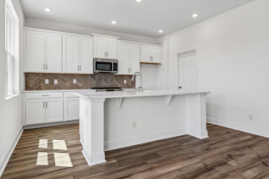 Furnished interior view inside a new home in Park View at the Hills, Minneola (Image 5).