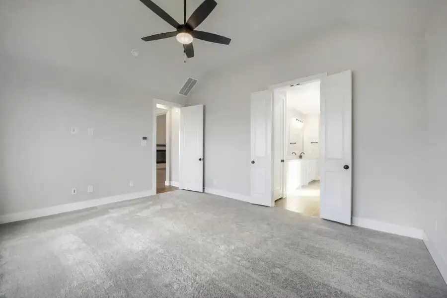 106 Alamito - Primary Bedroom