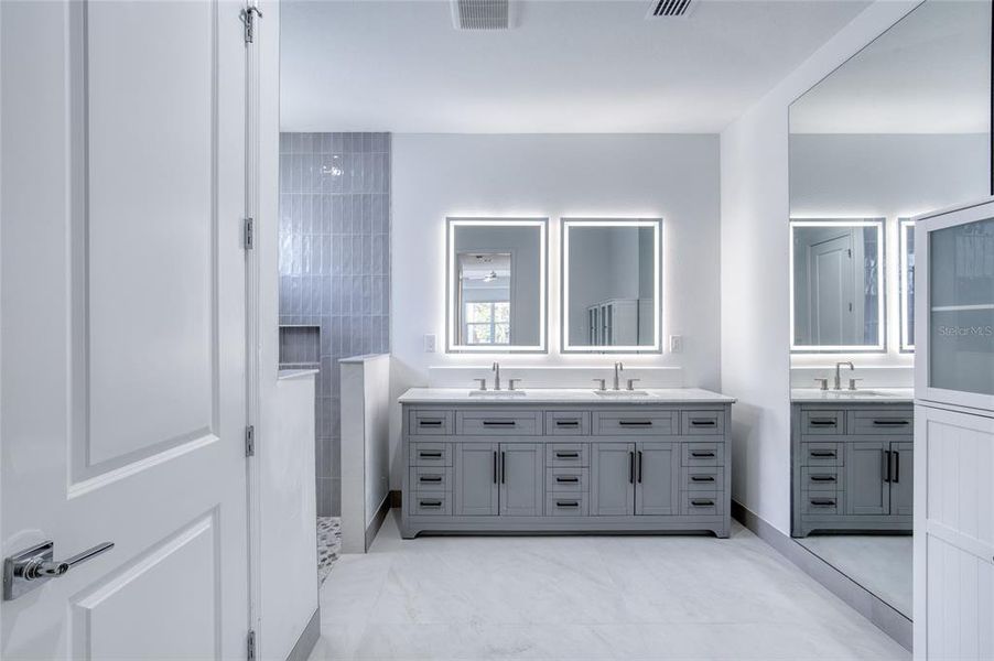 Furnished interior view inside a new home in , Daytona Beach (Image 9).