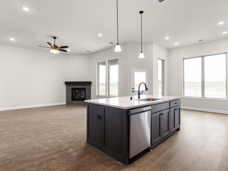 Furnished interior view inside a new home in , Waxahachie (Image 12).