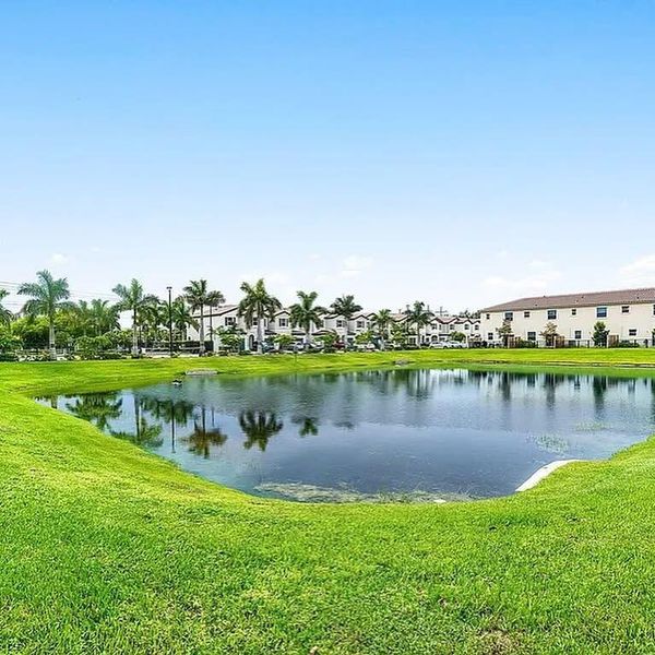 Natural landscape and outdoor views near in Lauderhill (Image 18). Natural landscape and outdoor views near in Lauderhill (Image 18).