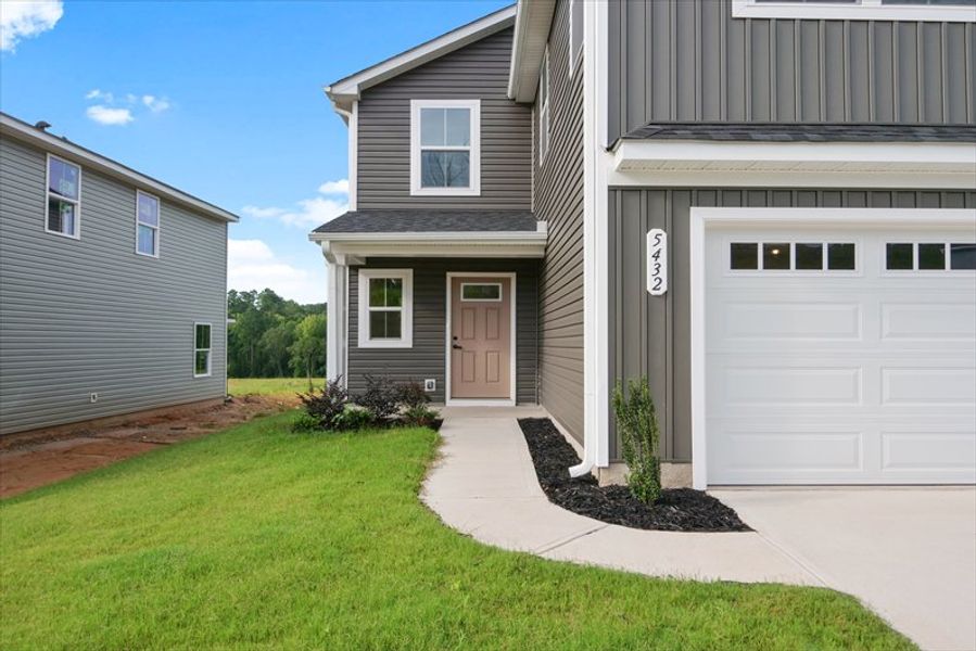 Exterior details and patio area of a home in Everly, Spartanburg (Image 3).