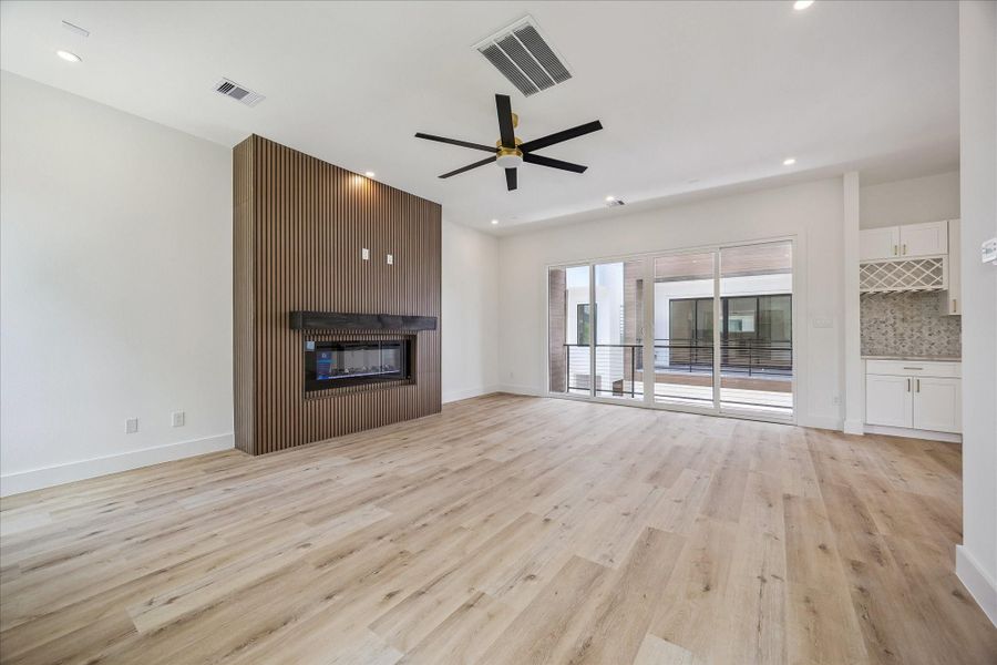 Spacious, unfurnished interior of a new home in , Houston (Image 20). Spacious, unfurnished interior of a new home in , Houston (Image 20).