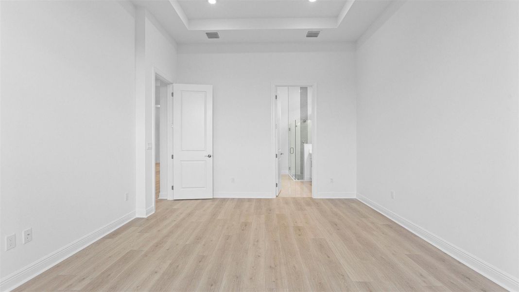 Spacious, unfurnished interior of a new home in Cresswind Palm Beach at Westlake, The Acreage (Image 18). Spacious, unfurnished interior of a new home in Cresswind Palm Beach at Westlake, The Acreage (Image 18).