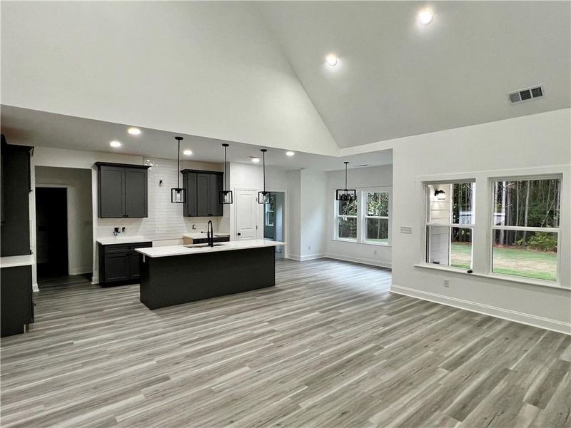 Spacious, unfurnished interior of a new home in , Fairburn (Image 40).