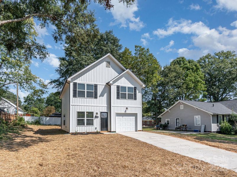 Image 14 of a home in .