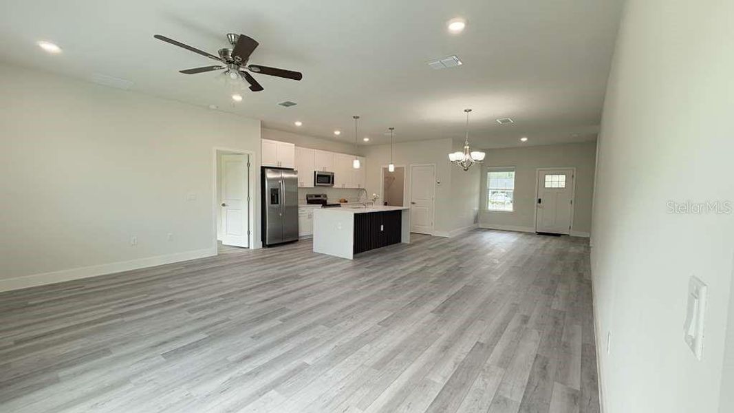 Spacious, unfurnished interior of a new home in , Ocala (Image 23).