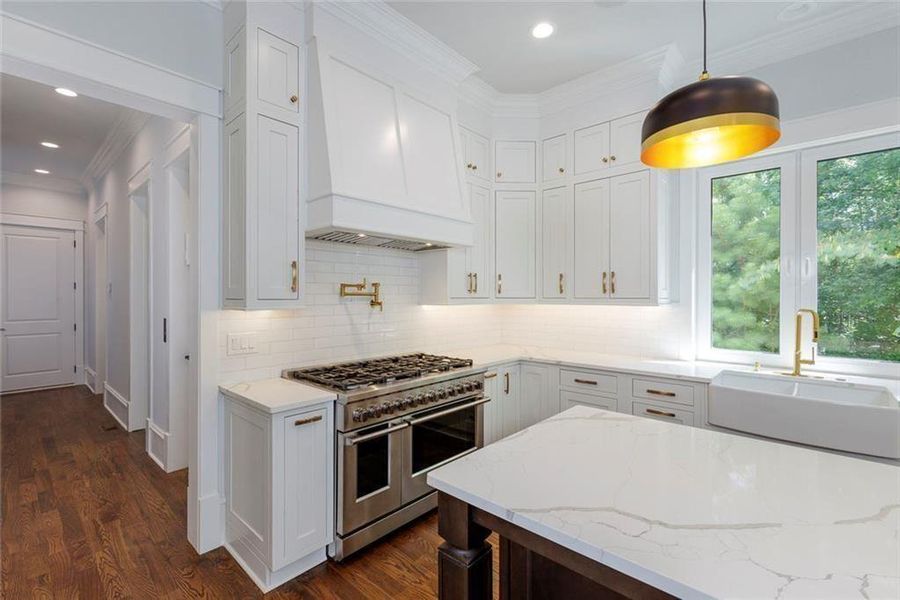 Furnished interior view inside a new home in , Roswell (Image 8).
