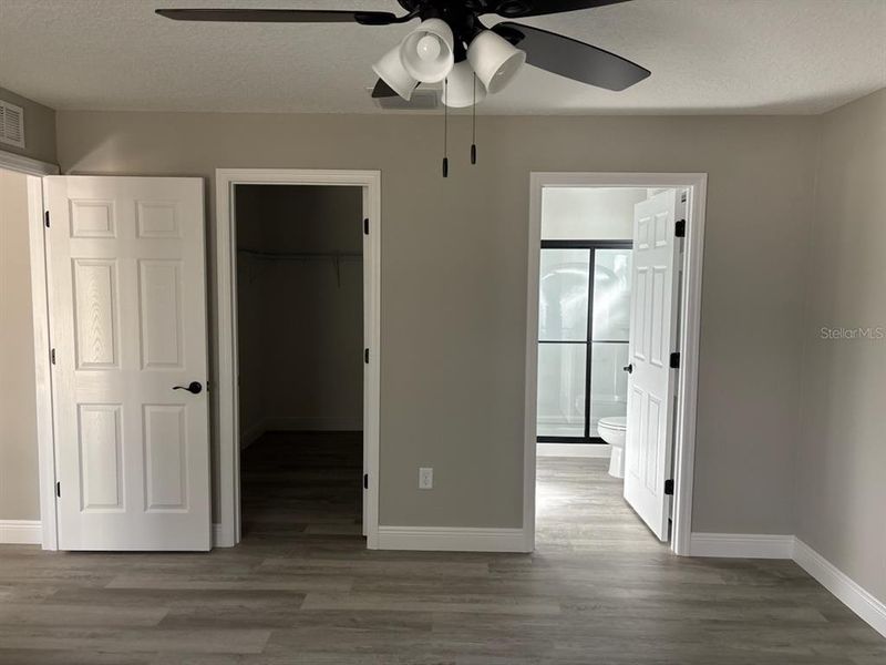 Spacious, unfurnished interior of a new home in , Citrus Springs (Image 22).