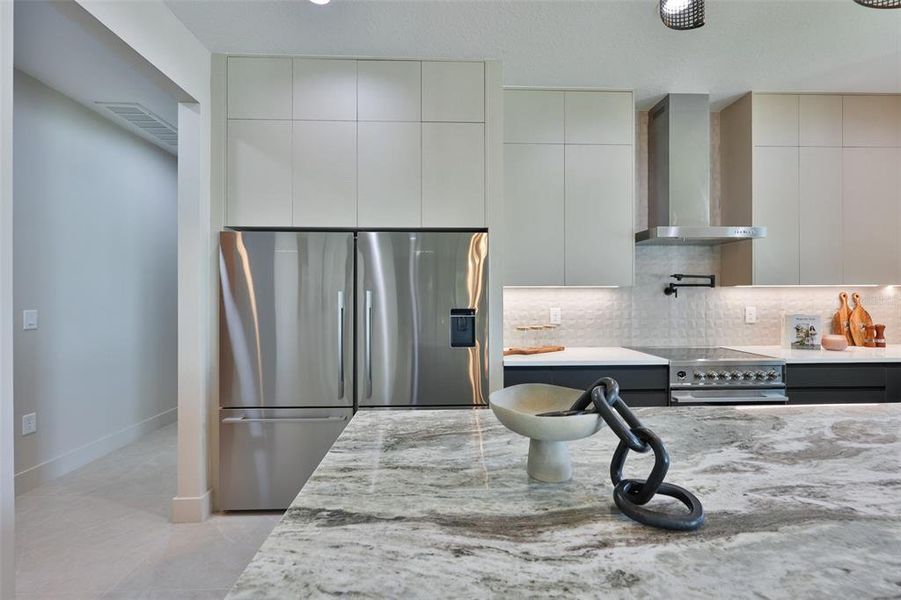 Furnished interior view inside a new home in , Tampa (Image 40).