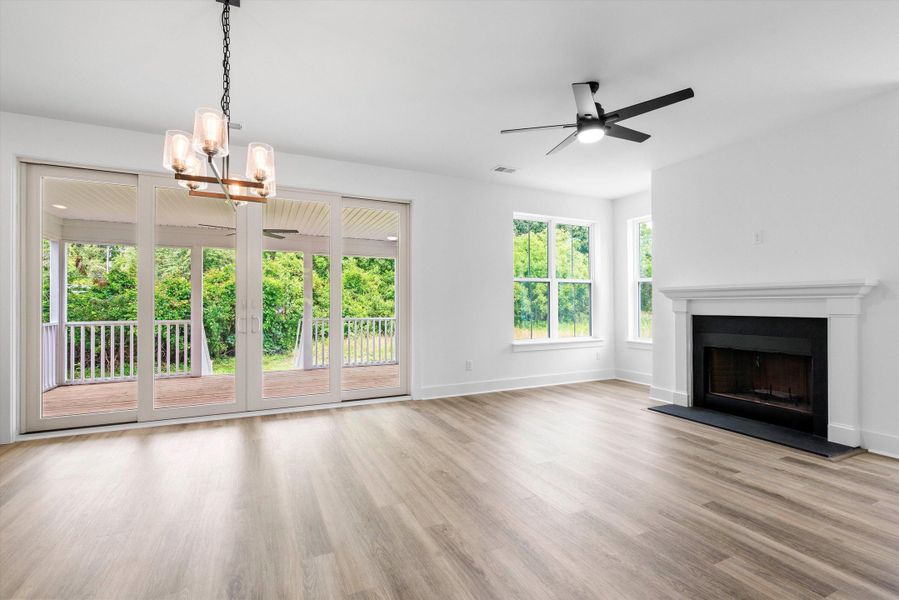 Spacious, unfurnished interior of a new home in , Charleston (Image 34).