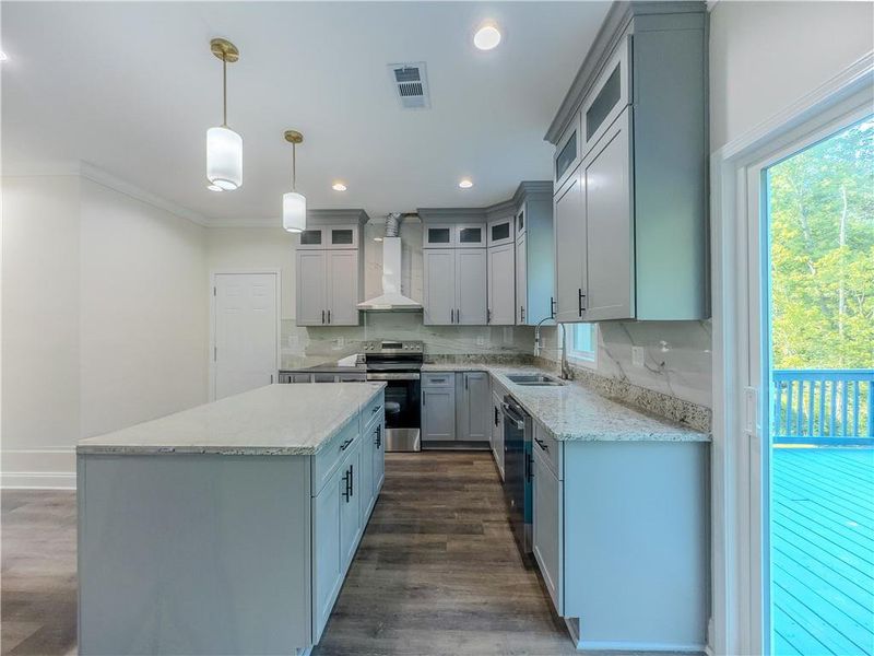 Furnished interior view inside a new home in , Lawrenceville (Image 9).