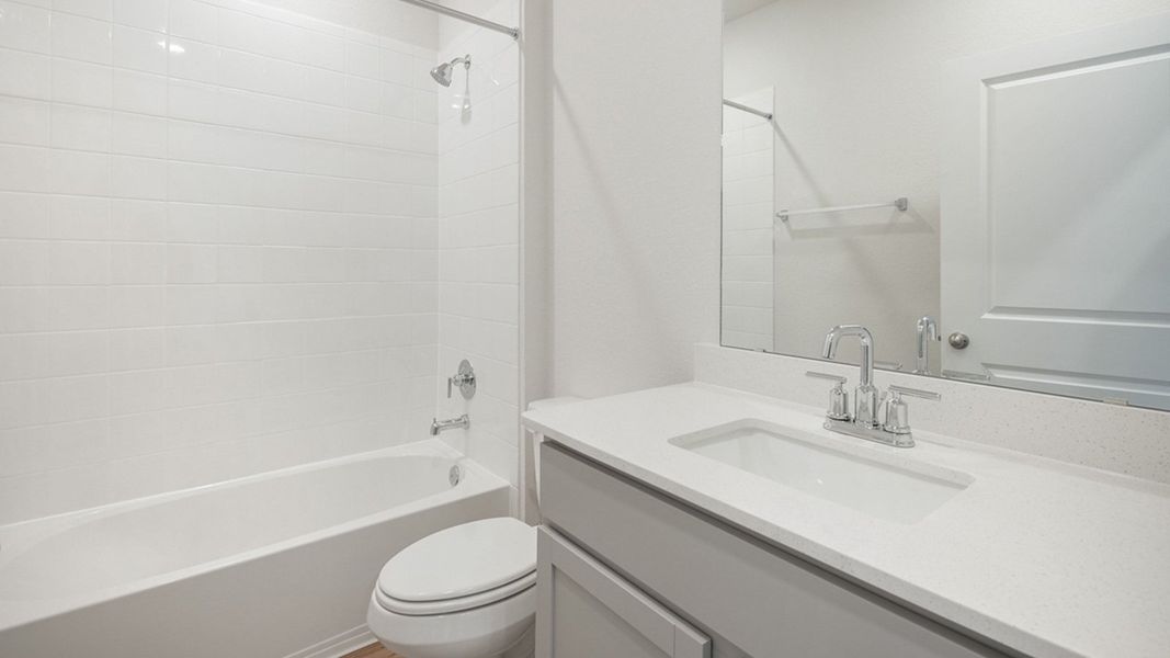 Furnished interior view inside a new home in Thunder Rock, Marble Falls (Image 11).