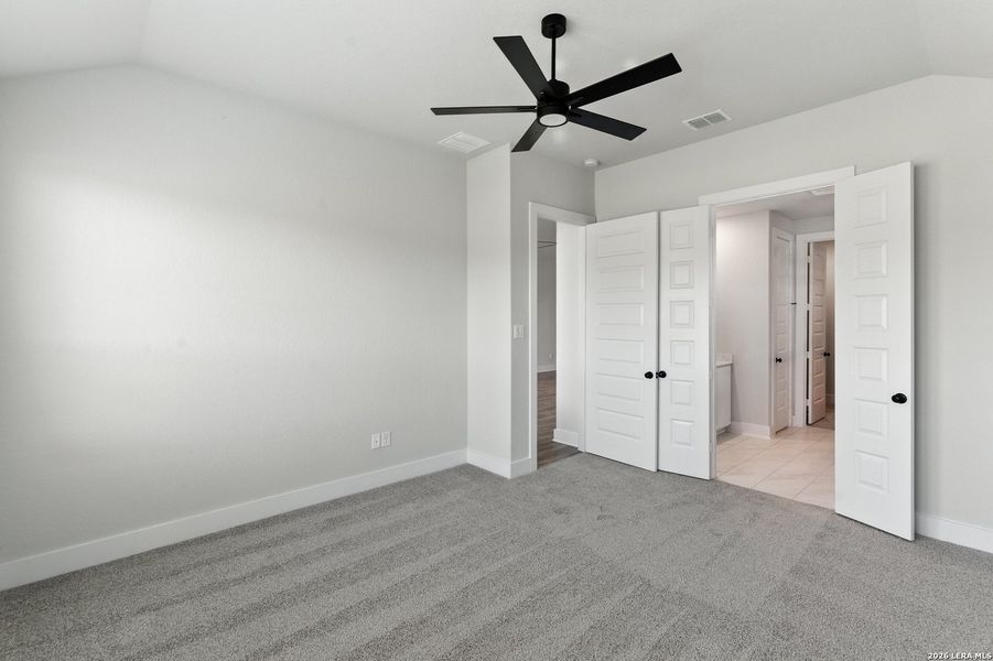 Spacious, unfurnished interior of a new home in Alsatian Oaks, Castroville (Image 25).