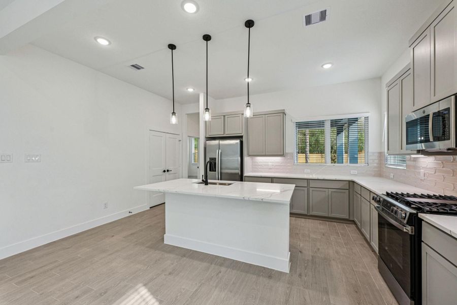 Furnished interior view inside a new home in Kresston, Montgomery (Image 8).