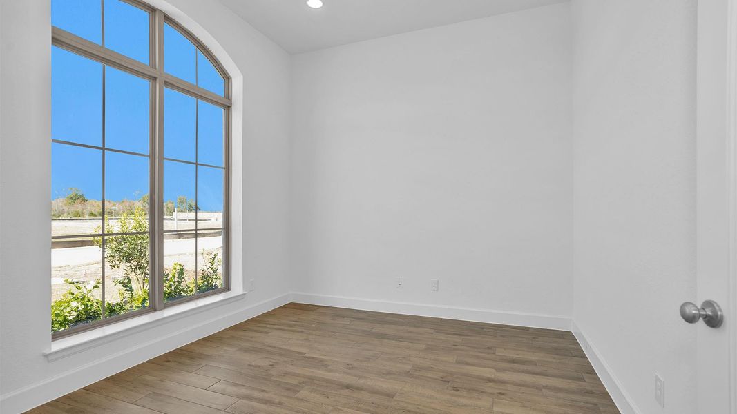 Spacious, unfurnished interior of a new home in Valencia 50', Manvel (Image 8). Spacious, unfurnished interior of a new home in Valencia 50', Manvel (Image 8).
