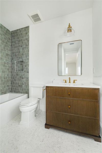 Furnished interior view inside a new home in , St. Petersburg (Image 13).