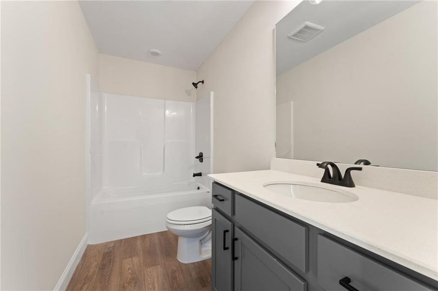 Furnished interior view inside a new home in , Dallas (Image 14).