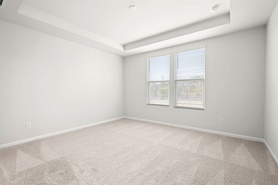 Spacious, unfurnished interior of a new home in Del Webb Savannah at Heartwood, Richmond Hill (Image 12).