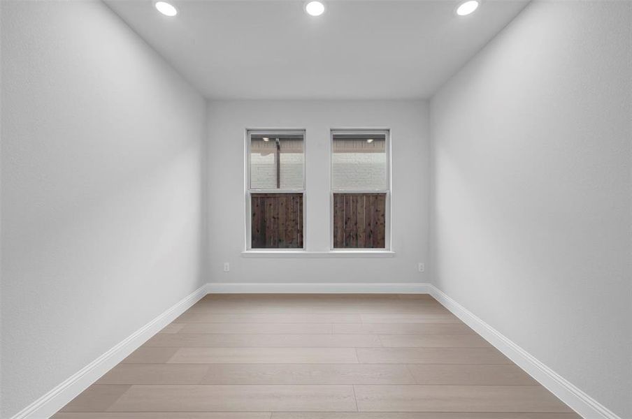 Spacious, unfurnished interior of a new home in Aster Park, McKinney (Image 29).