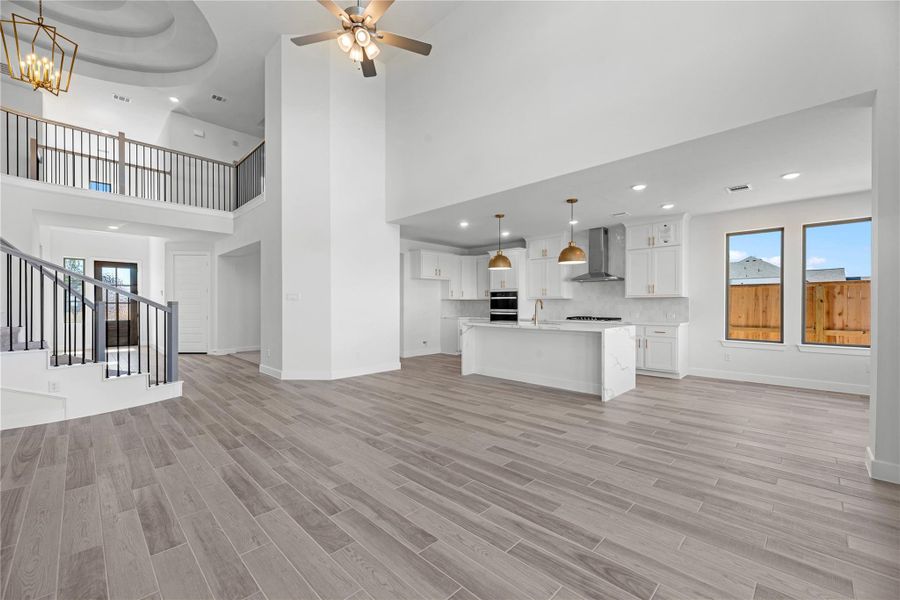 Spacious, unfurnished interior of a new home in Lago Mar, Texas City (Image 14).