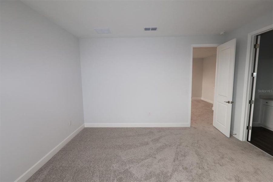 Spacious, unfurnished interior of a new home in Emerson Pointe, Apopka (Image 45).