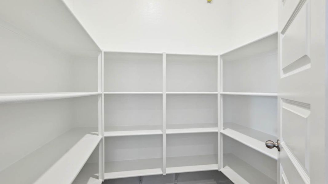 Spacious, unfurnished interior of a new home in Moonlight, Maricopa (Image 14).