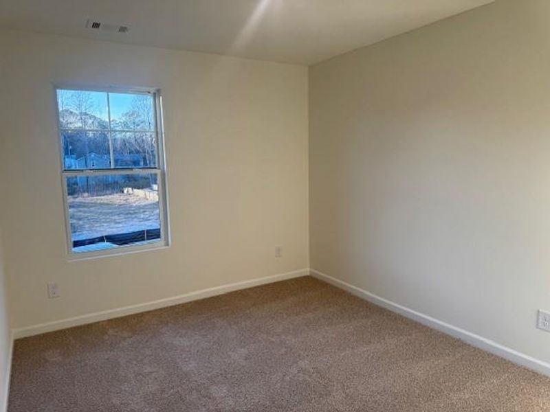 Spacious, unfurnished interior of a new home in Meadow Pines, Dallas (Image 27).