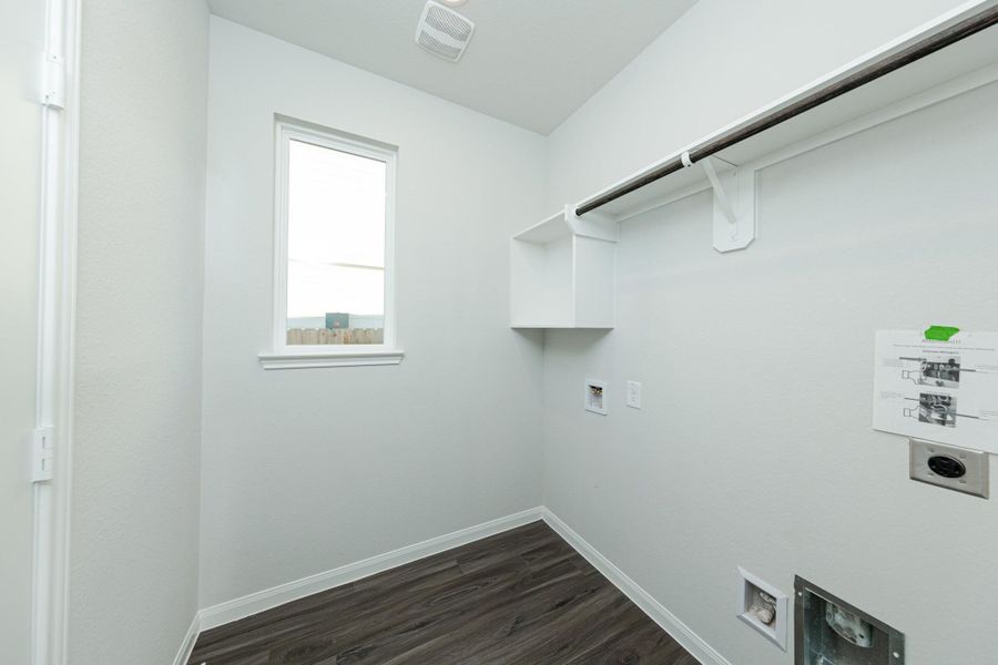 Spacious, unfurnished interior of a new home in Bluestem, Brookshire (Image 21).