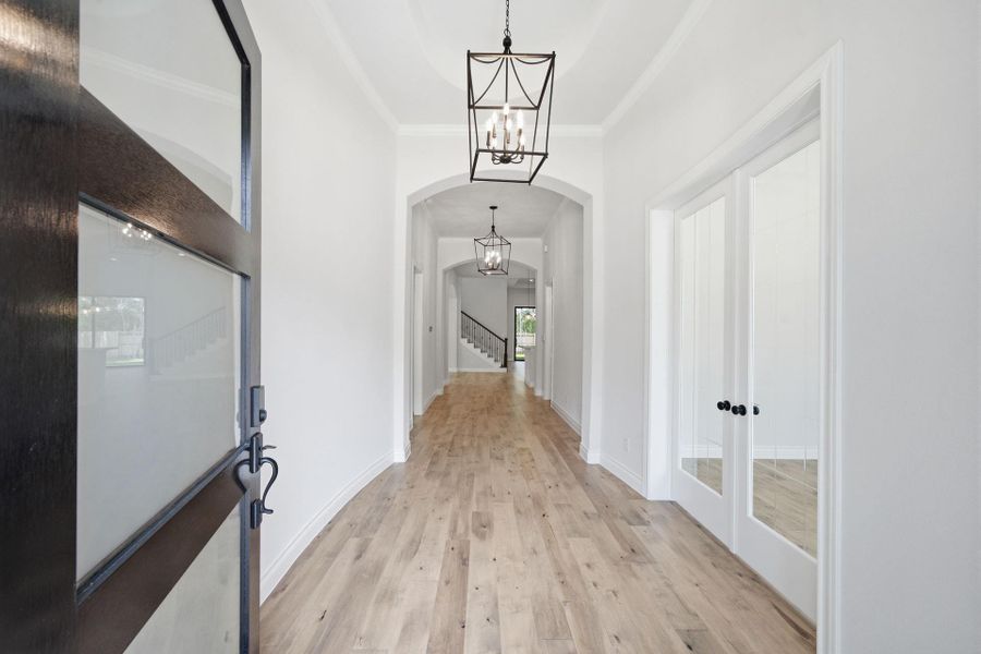 Spacious, unfurnished interior of a new home in The Woodlands Hills 65′, Willis (Image 42). Spacious, unfurnished interior of a new home in The Woodlands Hills 65′, Willis (Image 42).
