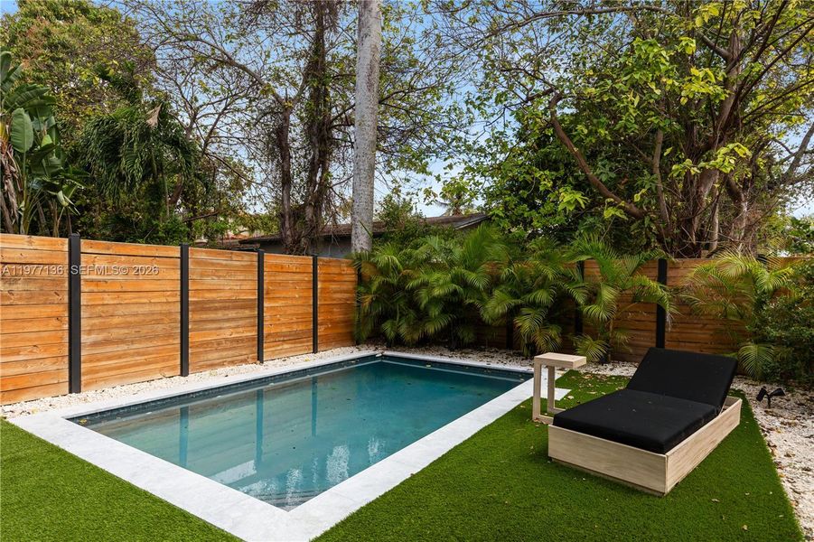 Exterior details and patio area of a home in , Miami (Image 29).